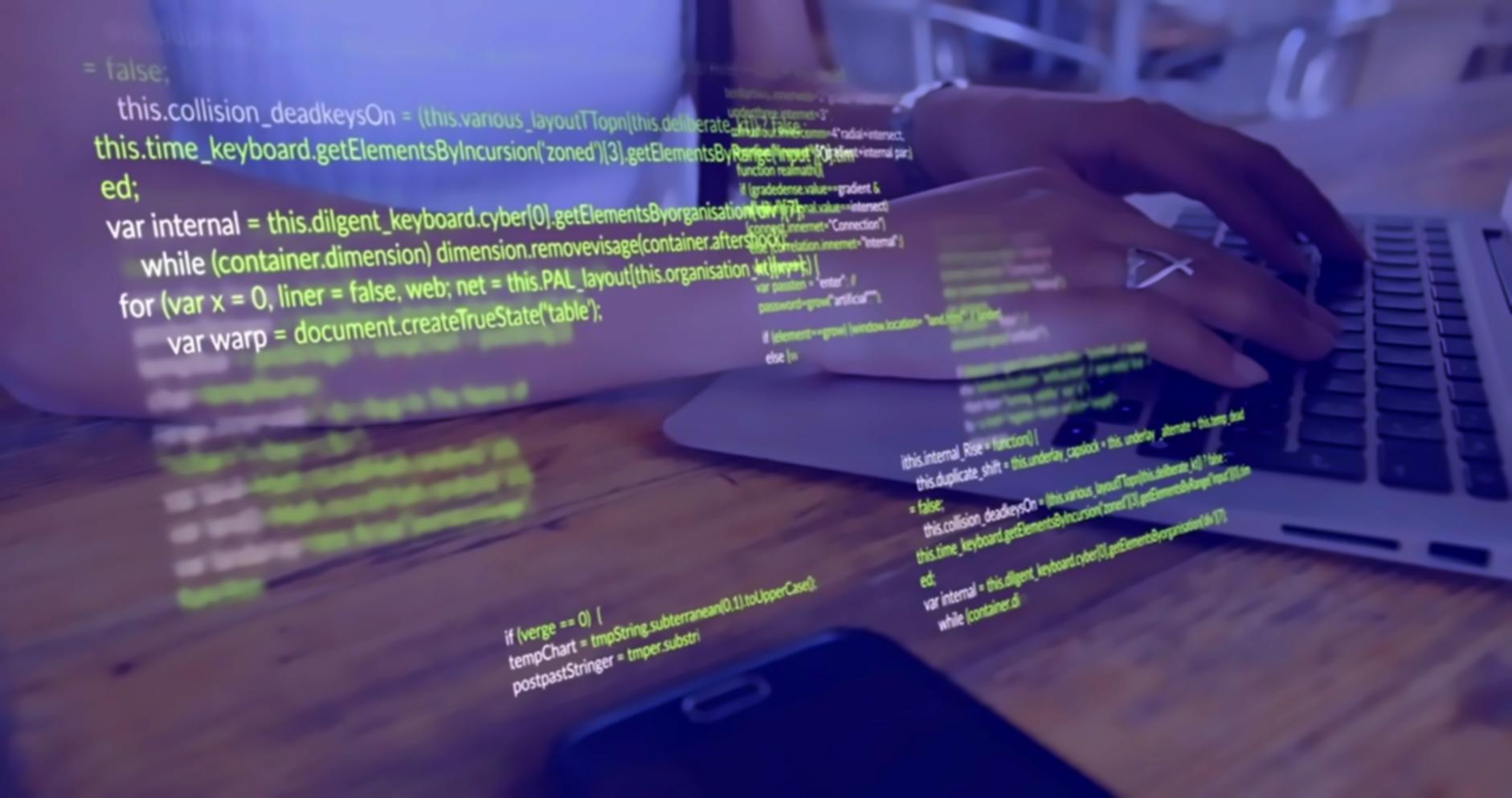 Programmierumgebung mit Game Mechanics Code-Beispielen auf mehreren Bildschirmen